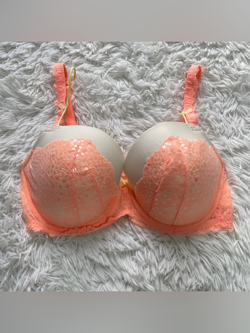 Victoria’s Secret Dream Angels Lined-Demi Bra